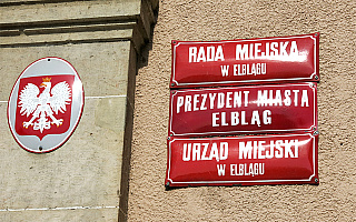 Urząd Miejski w Elblągu luzuje restrykcje sanitarne. Możliwy kontakt interesanta z urzędnikiem