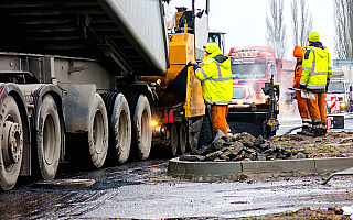 Samorządy już mogą składać wnioski na środki na remonty lokalnych dróg. Warmia i Mazury dostały 30 milionów złotych