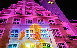 „Cały czas jest w naszych sercach”. Mija 14 lat od śmierci Jana Pawła II. Jego pontyfikat trwał niemal 27 lat