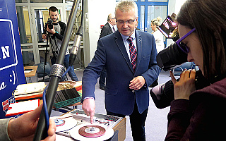 Radio Olsztyn przekazało swój skarb Archiwum Państwowemu