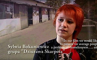 Dziurawa Skarpeta kręci film o bezdomnych