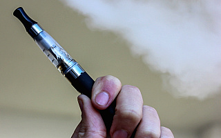 Dostęp do e-papierosów zostanie ograniczony? GIS planuje zaostrzenie przepisów