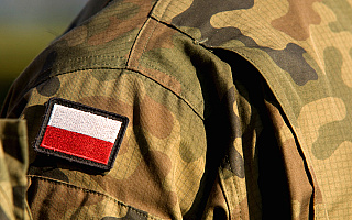 Szef wielonarodowej dywizji NATO w Elblągu zatrzymany po prowokacji tzw. łowcy pedofilów. Minister obrony odwołał pułkownika Roberta O. ze stanowiska