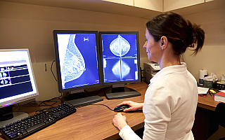 W Olsztynie testują nowoczesne urządzenie do diagnostyki nowotworów piersi