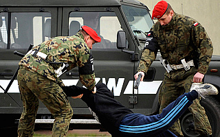 Żandarmeria Wojskowa rozbiła grupę żołnierzy i cywilów rozprowadzających narkotyki w garnizonach na Warmii i Mazurach