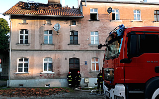 Na olsztyńskim Zatorzu wybuchł pożar. Mieszkańcy stracili dach nad głową