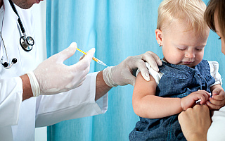 Coraz więcej rodziców rezygnuje ze szczepienia dzieci