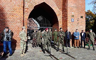 Uczą żołnierzy z sił NATO w Elblągu historii Polski
