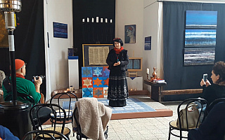 Wystawa Ewy Polhke „Tehilim” – historia polskich i litewskich Żydów