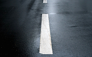 Powiat elbląski poprawia jakość dróg w regionie. Do użytku oddano 11 km trasy