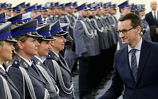 Premier Mateusz Morawiecki i szef MSWiA Joachim Brudziński z wizytą na Warmii i Mazurach. „Pokazujemy rzeczywistą odbudowę policji”