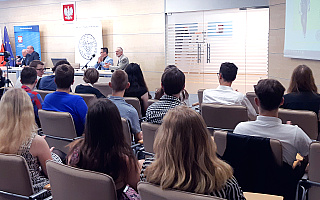 Uroczysta sesja, debata IPN i warmińskie dzyndzałki. W Olsztynie uczczono rocznicę 30-lecia czerwcowych wyborów