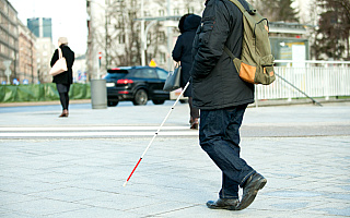 W Polsce żyje prawie 2 miliony osób niewidomych lub niedowidzących. Dziś obchodzimy Dzień Białej Laski
