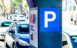 Płatne parkowanie w centrum Gołdapi z poślizgiem. Nowe zasady wejdą w życie już po wakacjach