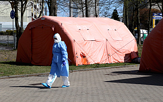 Liczba zakażonych w Polsce wzrosła do 9856. W regionie nie zanotowano nowych zachorowań