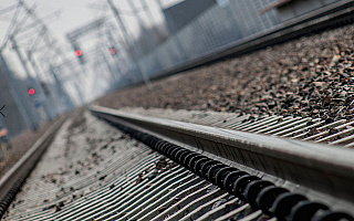 Utrudnienia na przejeździe kolejowym w Braniewie. Prace przy torowisku potrwają do początku grudnia