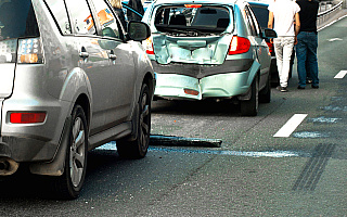 Seria groźnych wypadków na drogach Warmii i Mazur. Jedna osoba nie żyje, kilka jest rannych