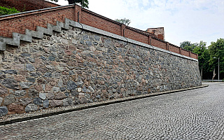 Remont historycznych murów niemal zakończony