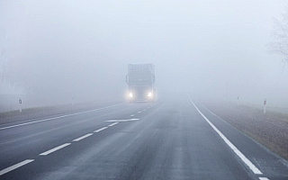GDDKiA: drogi krajowe przejezdne. Miejscami mżawka i mgła