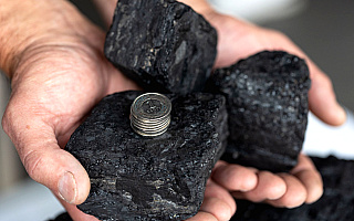 Dwie mazurskie gminy proponują mieszkańcom zakup węgla… na Pomorzu