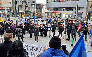 „Z takiej wypłaty nie ma na opłaty”. Protest pracowników budżetówki w Olsztynie