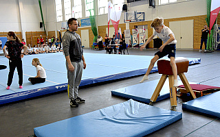 Trening pod okiem trenerów akrobatyki. Ełk gotowy do Mistrzostw Polski Juniorów