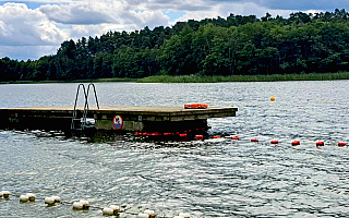 Odwołano zakaz kąpieli w Swobodnej nad jeziorem Limajno