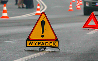 W Dywitach koło Olsztyna samochód potrącił dwie nastolatki