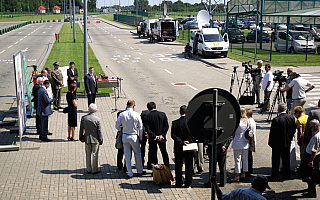 Unijni ministrowie na przejściu granicznym w Grzechotkach