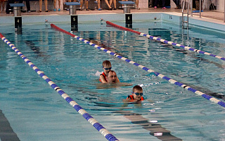 Maluchy z gminy Ełk bezpłatnie uczą się pływać