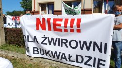 Protest przeciwko budowie żwirowni w Bukwałdzie