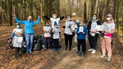 Sprzątanie okolic Jeziora Długiego w Olsztynie. Fot. I. Sałamacha