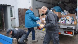 Zima z Pupilem - przekazanie darów schronisku w Iławie (24.11.2021)