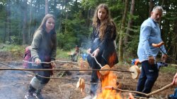 Sadzenie lasu na 70-lecie Radia Olsztyn