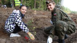 Sadzenie lasu na 70-lecie Radia Olsztyn