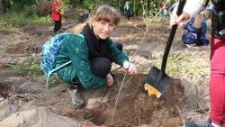 Sadzenie lasu na 70-lecie Radia Olsztyn