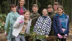 Sadzenie lasu na 70-lecie Radia Olsztyn