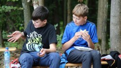 Sadzenie lasu na 70-lecie Radia Olsztyn