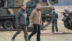 Prezydent i minister obrony narodowej na poligonie w Orzyszu