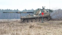 Prezydent i minister obrony narodowej na poligonie w Orzyszu