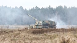 Prezydent i minister obrony narodowej na poligonie w Orzyszu