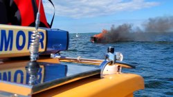 Pożar jachtu na jeziorze Śniardwy