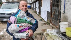 Przekazanie darów z akcji Zima z pupilem [21.11.2023]