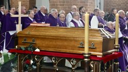 Pogrzeb biskupa Juliana Wojtkowskiego [07.03.2026]