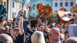 Wielkie bicie Gitarowego Rekordu Świata [01.05.2026]