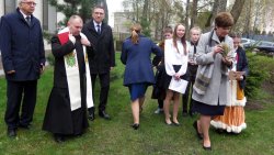 Uroczystość posadzenia Dębu Katyńskiego