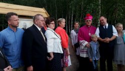 Arcybiskup Górzyński odsłonił głaz w Bałdach