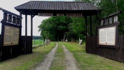 Arcybiskup Górzyński odsłonił głaz w Bałdach