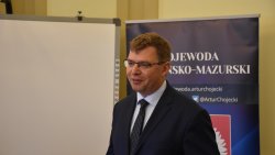 Podpisanie umów na budowe dróg gminnych i powiatowych