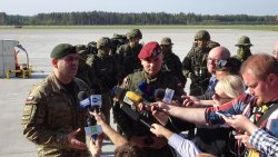 Ćwiczenia DRAGON17 na lotnisku w Szymanach